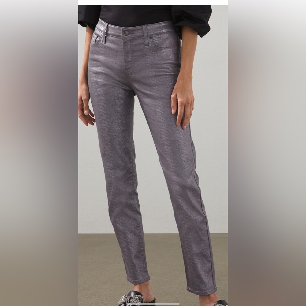NWOT CHICO’S GIRLFRIEND COATED GATOR ANKLE JEANS